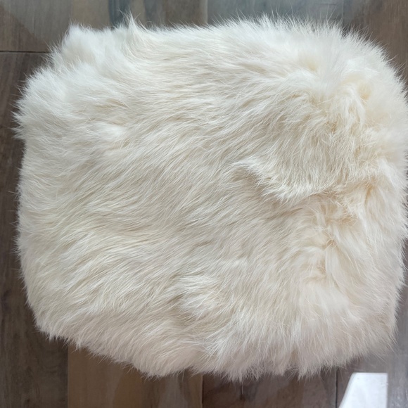 Excellent Condition Vintage Real Fur Hand Muff - Picture 3 of 8